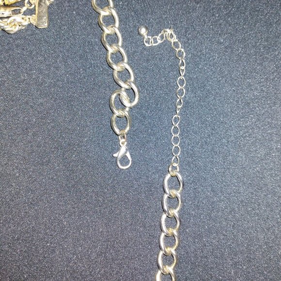 Vintage 3-layer Chain Necklace - Picture 5 of 5